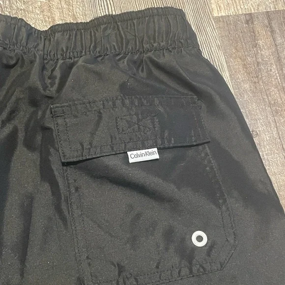 Calvin Klein shorts - Picture 5 of 5